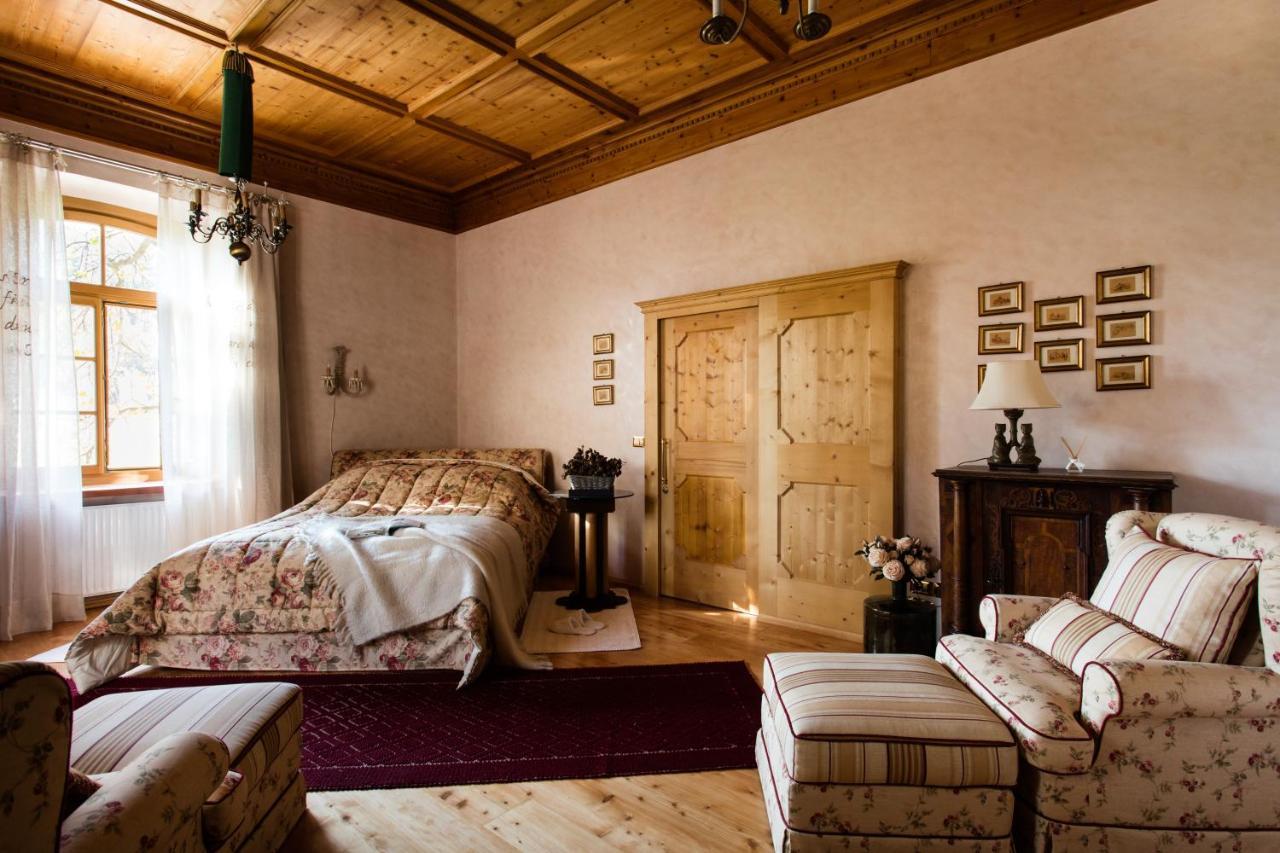 Schlosswirt Forst Lagundo Bagian luar foto