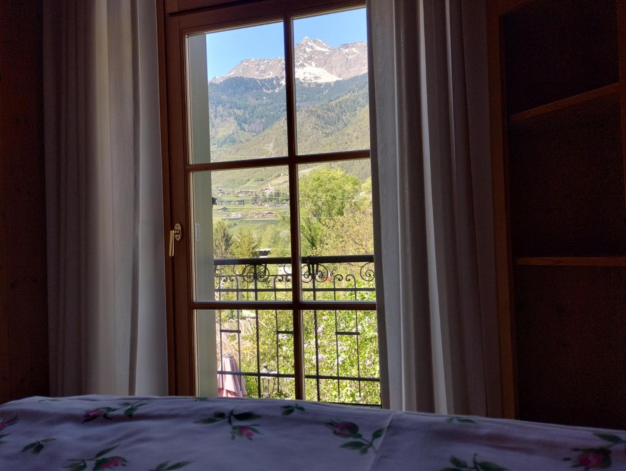 Schlosswirt Forst Lagundo Bagian luar foto